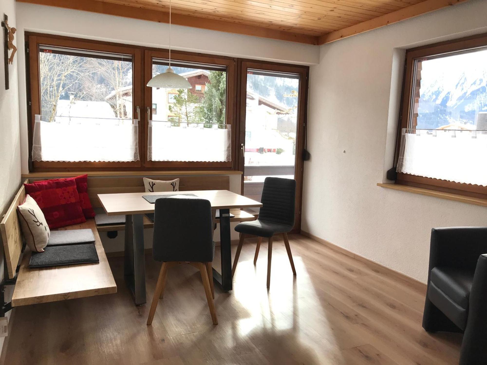 Ferienwohnungen Bailom Elbigenalp Luaran gambar