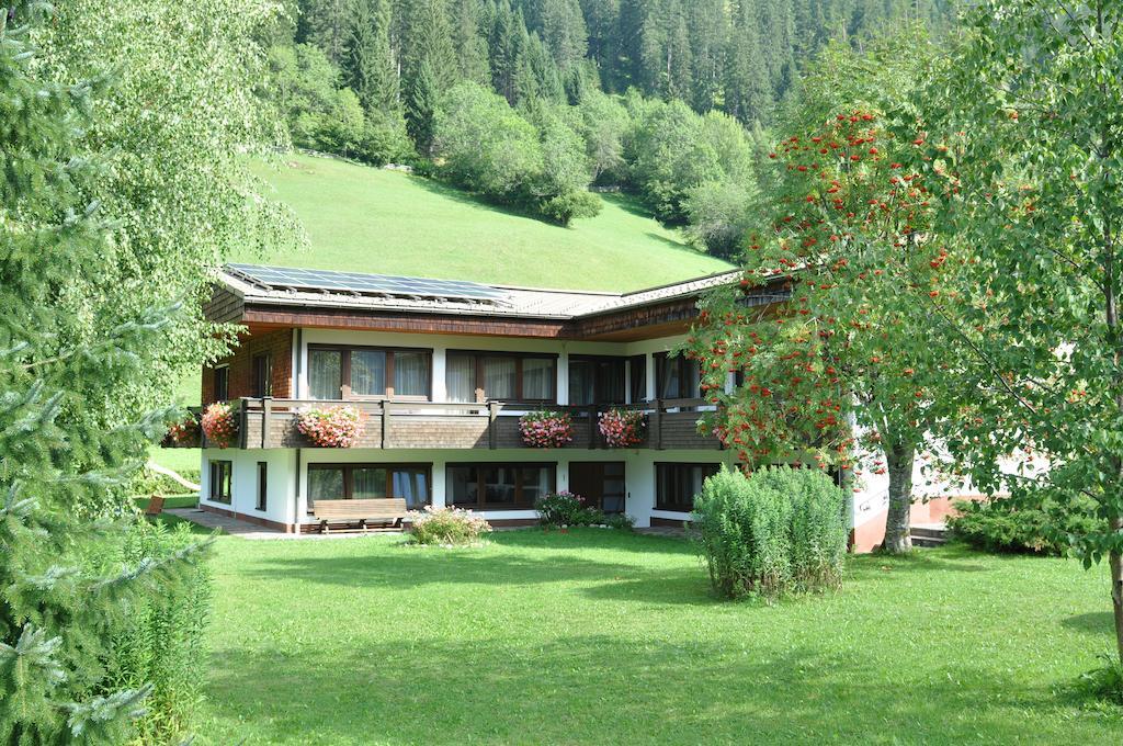 Ferienwohnungen Bailom Elbigenalp Luaran gambar